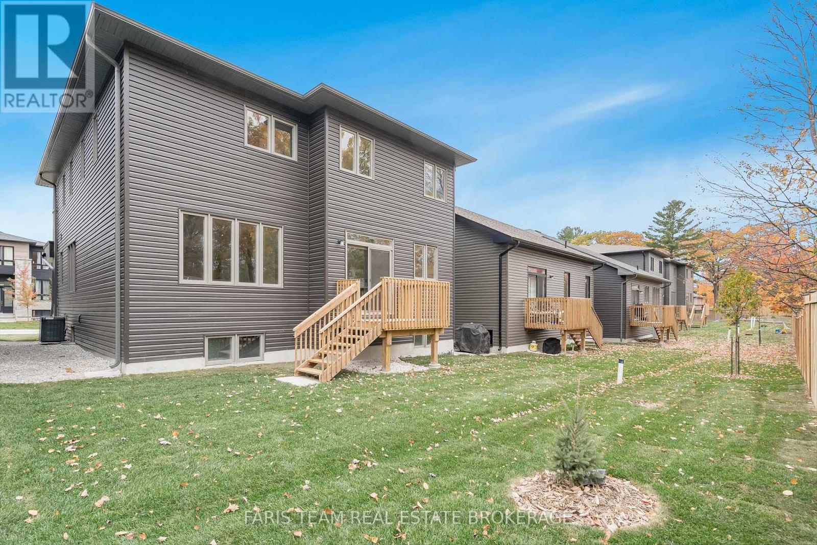 89 Berkely Street, Wasaga Beach, Ontario  L9Z 2N5 - Photo 41 - S12732348