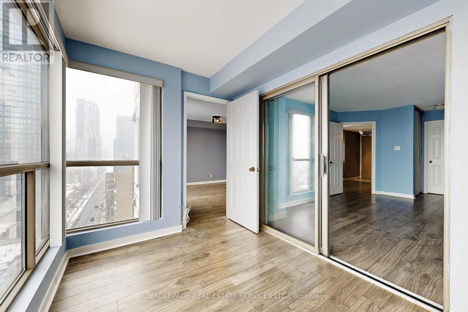 1705 - 298 Jarvis Street, Toronto, Ontario  M5B 2M4 - Photo 19 - C12720974