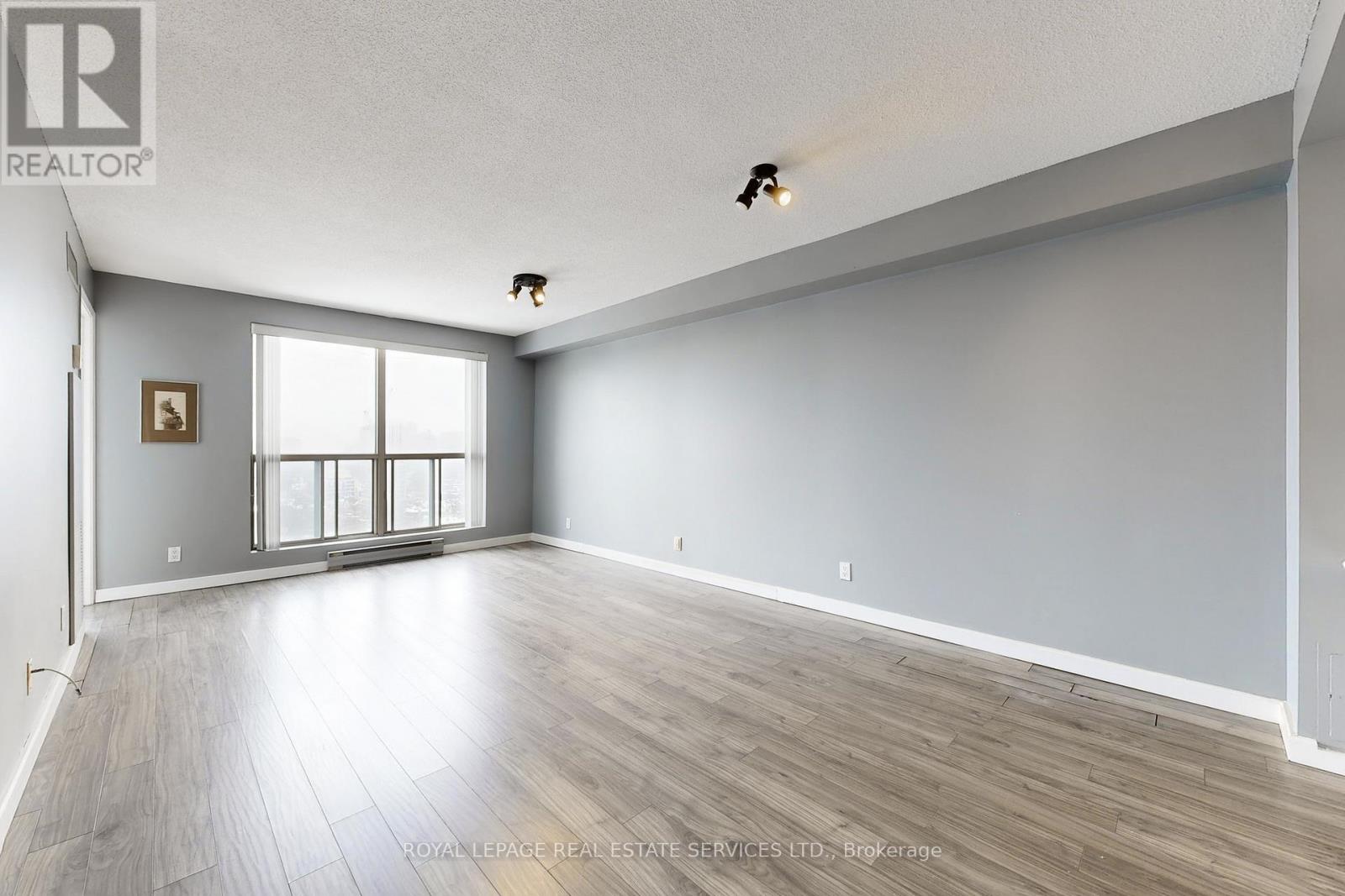 1705 - 298 Jarvis Street, Toronto, Ontario  M5B 2M4 - Photo 6 - C12720974
