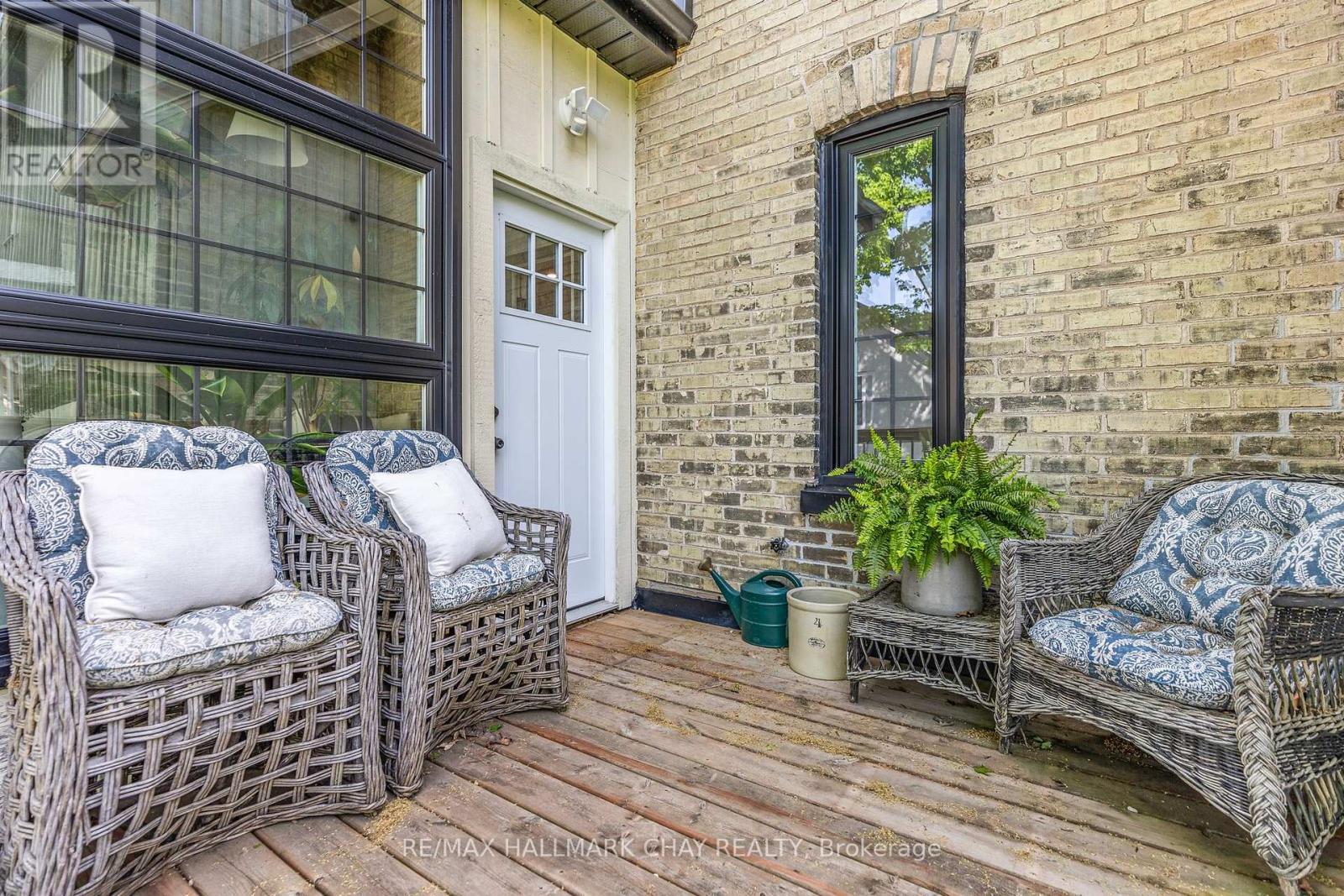 11 Catherine Avenue, Aurora, Ontario  L4G 1K4 - Photo 37 - N12732114