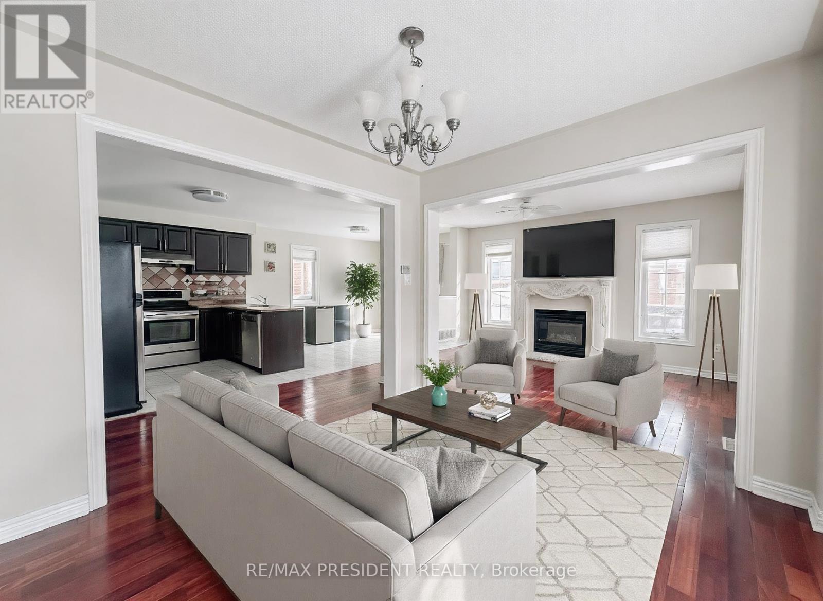 41 Fallstar Crescent, Brampton, Ontario  L7A 2J6 - Photo 4 - W12732174