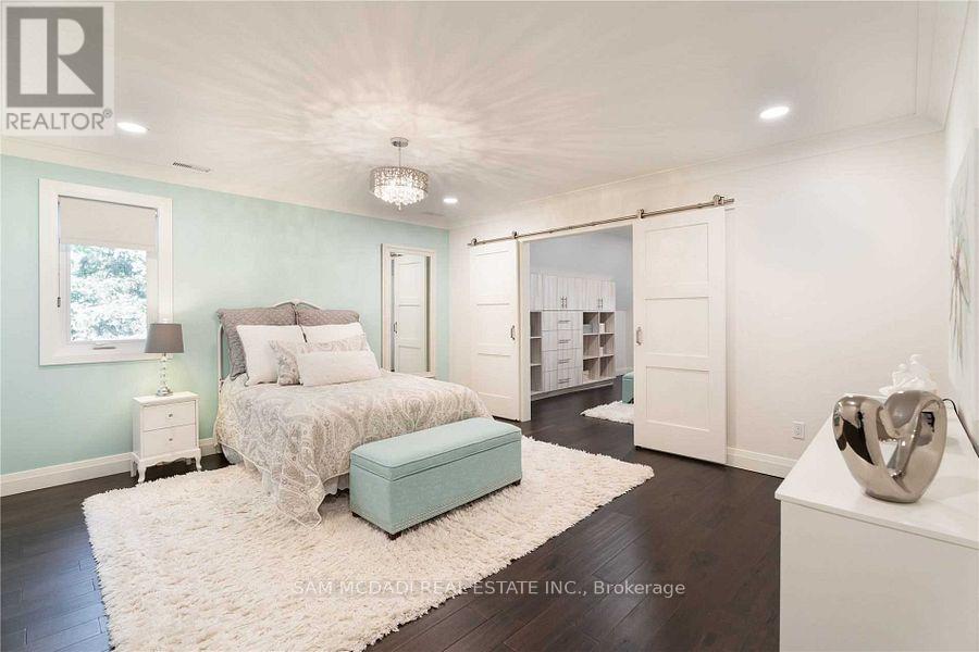 2064 Almira Court, Mississauga, Ontario  L5H 4A5 - Photo 20 - W12732206