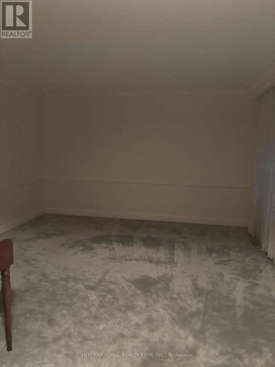 2 Tynevale Drive, Toronto, Ontario  M9R 2B4 - Photo 14 - W12732220