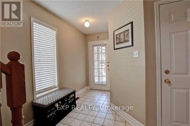 40 Yellow Brick Road, Brampton, Ontario  L6V 4K9 - Photo 11 - W12732226