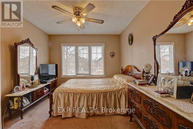 40 Yellow Brick Road, Brampton, Ontario  L6V 4K9 - Photo 8 - W12732226