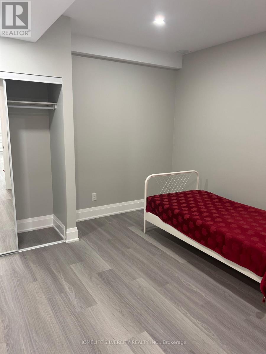 9 Ida Terrace, Caledon, Ontario  L7C 4M2 - Photo 4 - W12732236