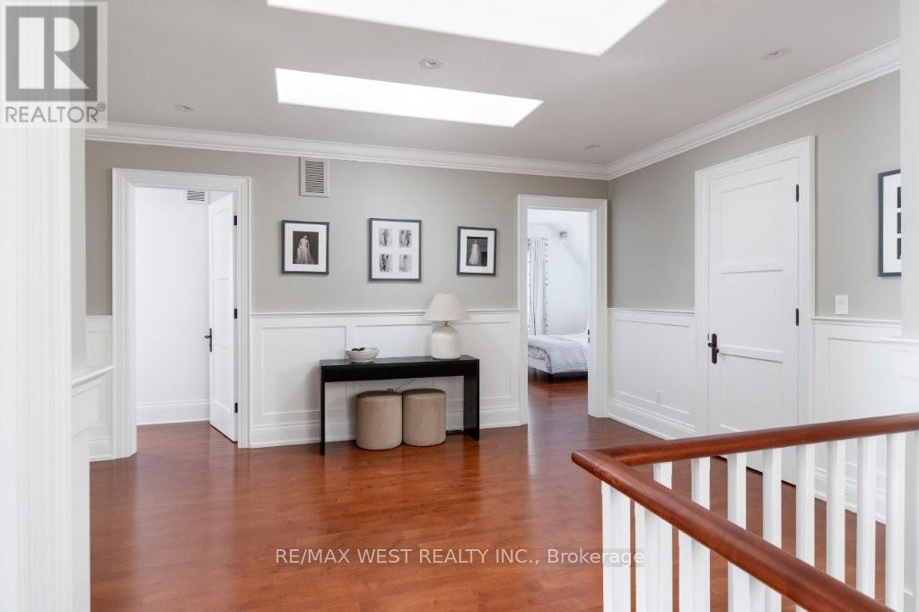 36 Sir Williams Lane, Toronto, Ontario  M9A 1V1 - Photo 19 - W12732292