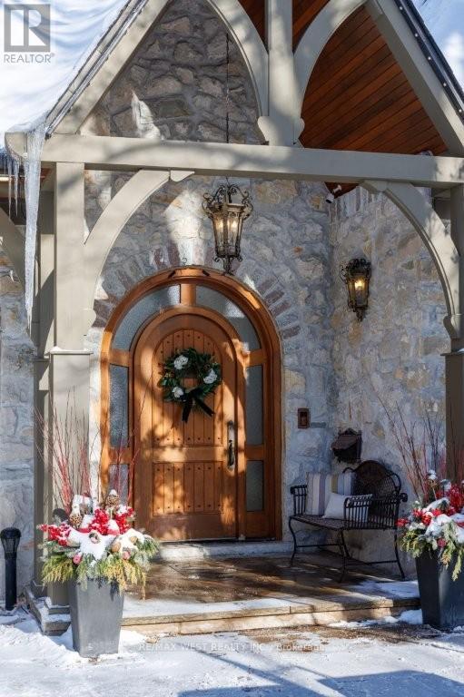 36 Sir Williams Lane, Toronto, Ontario  M9A 1V1 - Photo 3 - W12732292