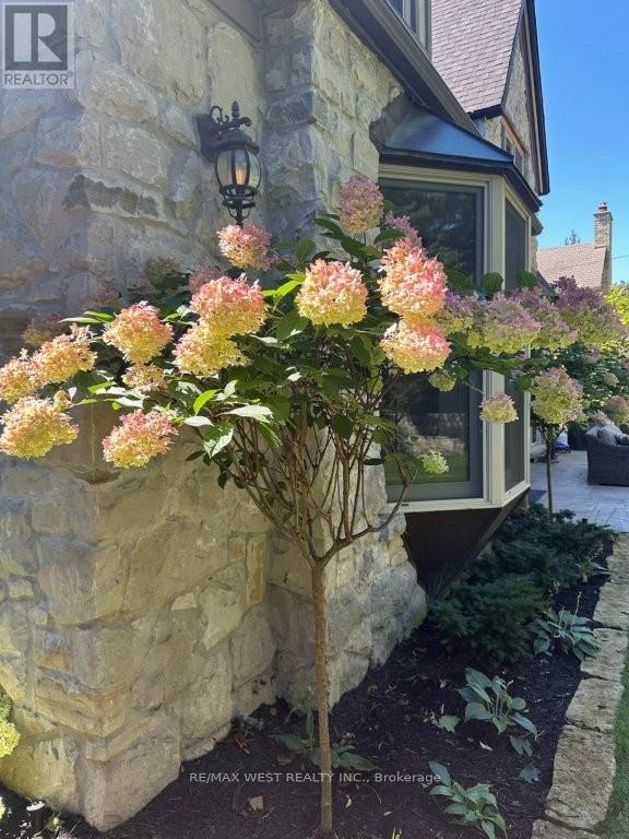 36 Sir Williams Lane, Toronto, Ontario  M9A 1V1 - Photo 45 - W12732292