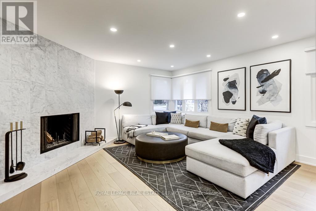 8 Birchcroft Road, Toronto, Ontario  M9A 2L2 - Photo 15 - W12732306