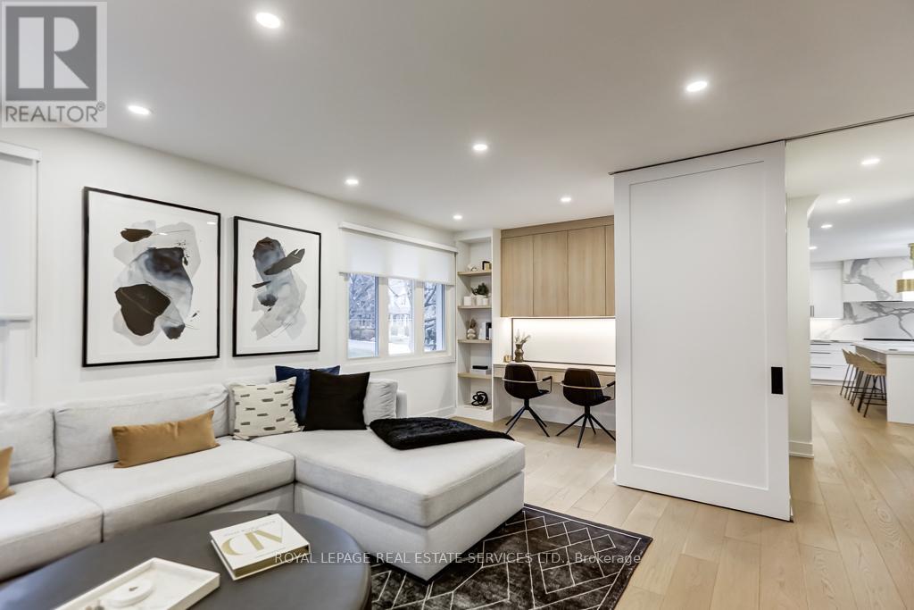 8 Birchcroft Road, Toronto, Ontario  M9A 2L2 - Photo 16 - W12732306