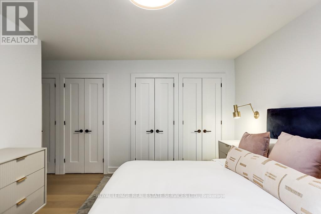 8 Birchcroft Road, Toronto, Ontario  M9A 2L2 - Photo 21 - W12732306