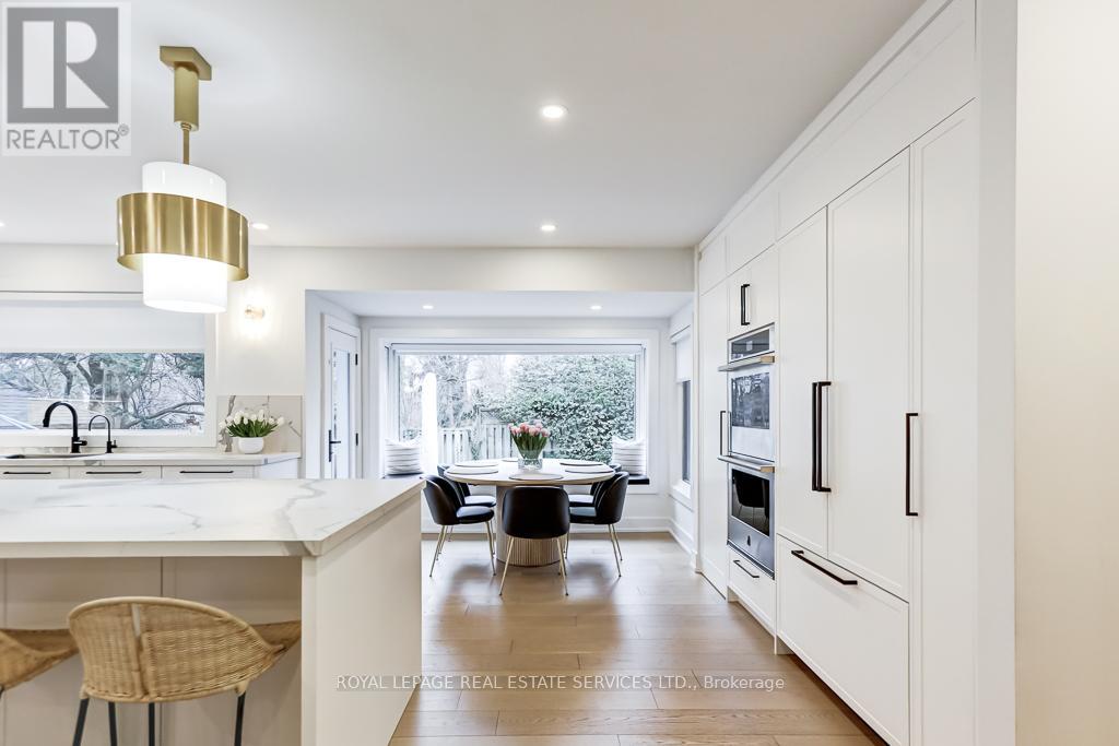 8 Birchcroft Road, Toronto, Ontario  M9A 2L2 - Photo 6 - W12732306