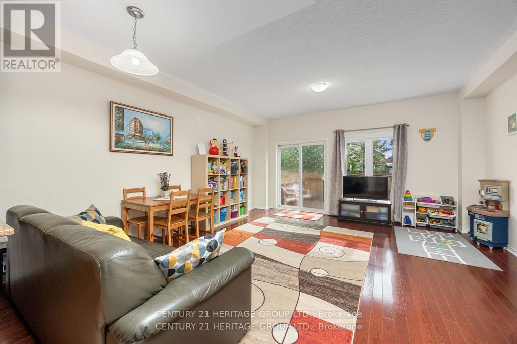 5182 Angel Stone Drive, Mississauga, Ontario  L5M 0L4 - Photo 7 - W12732316