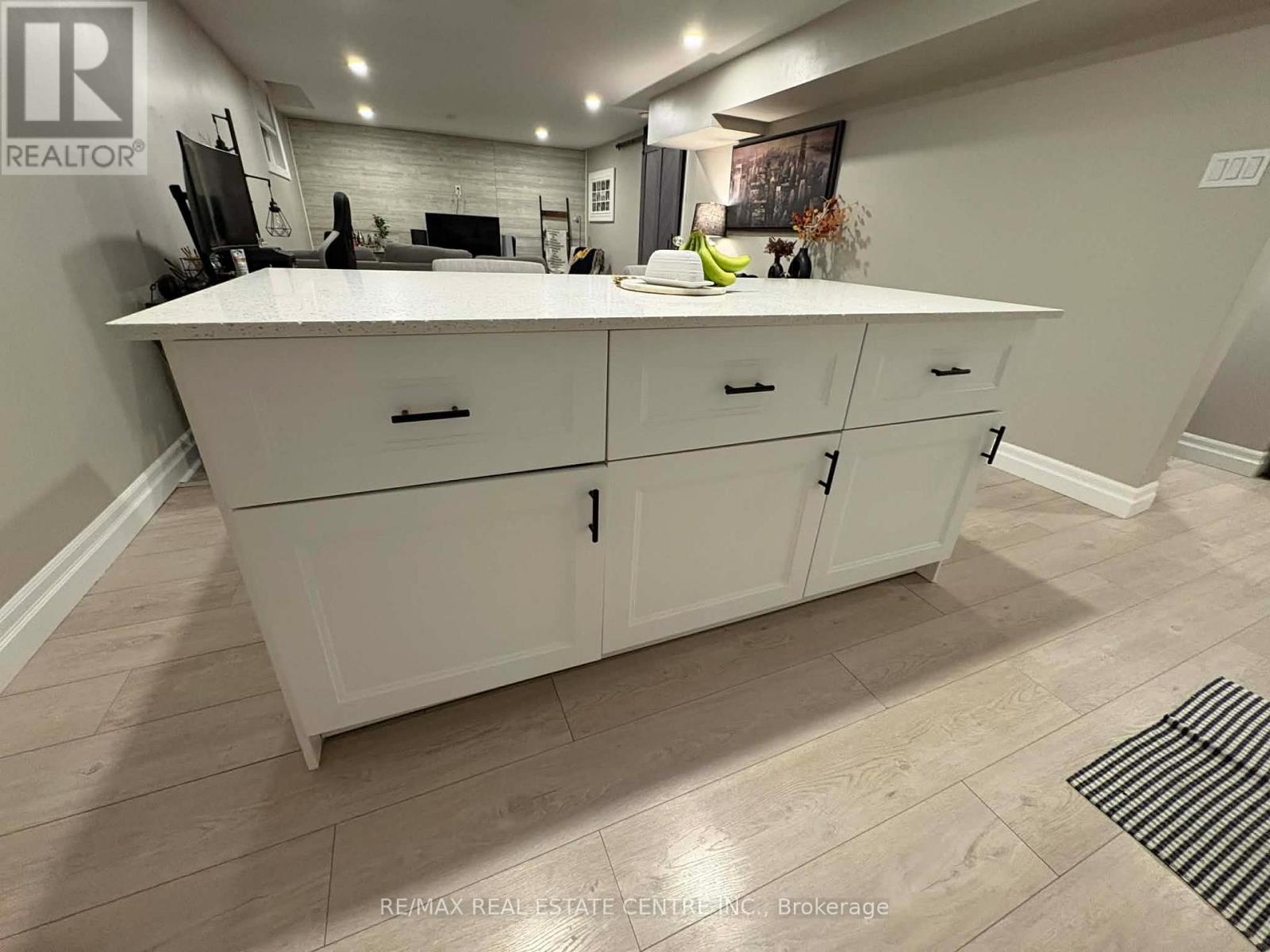 Lower - 305 Hansen Boulevard, Orangeville, Ontario  L9W 4M6 - Photo 9 - W12732340