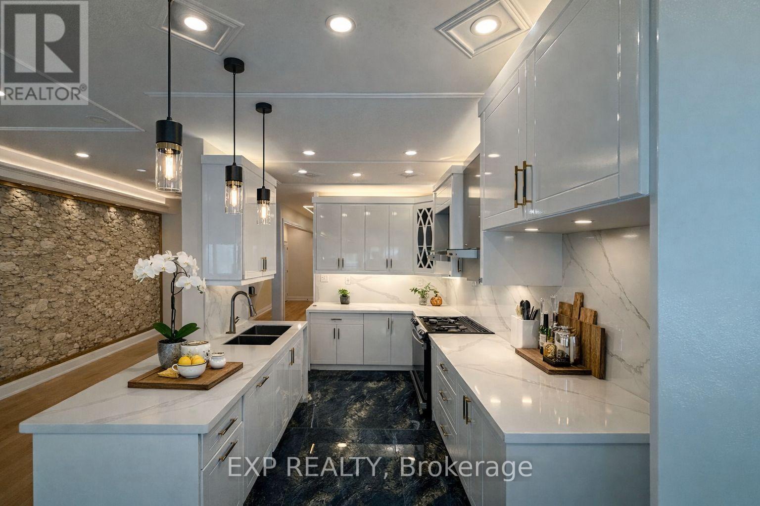 14 Portrush Trail, Brampton, Ontario  L6X 0R3 - Photo 4 - W12732342