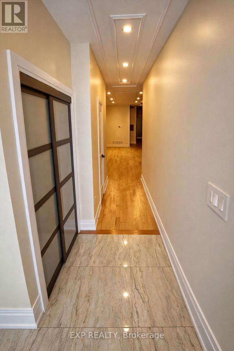 14 Portrush Trail, Brampton, Ontario  L6X 0R3 - Photo 9 - W12732342