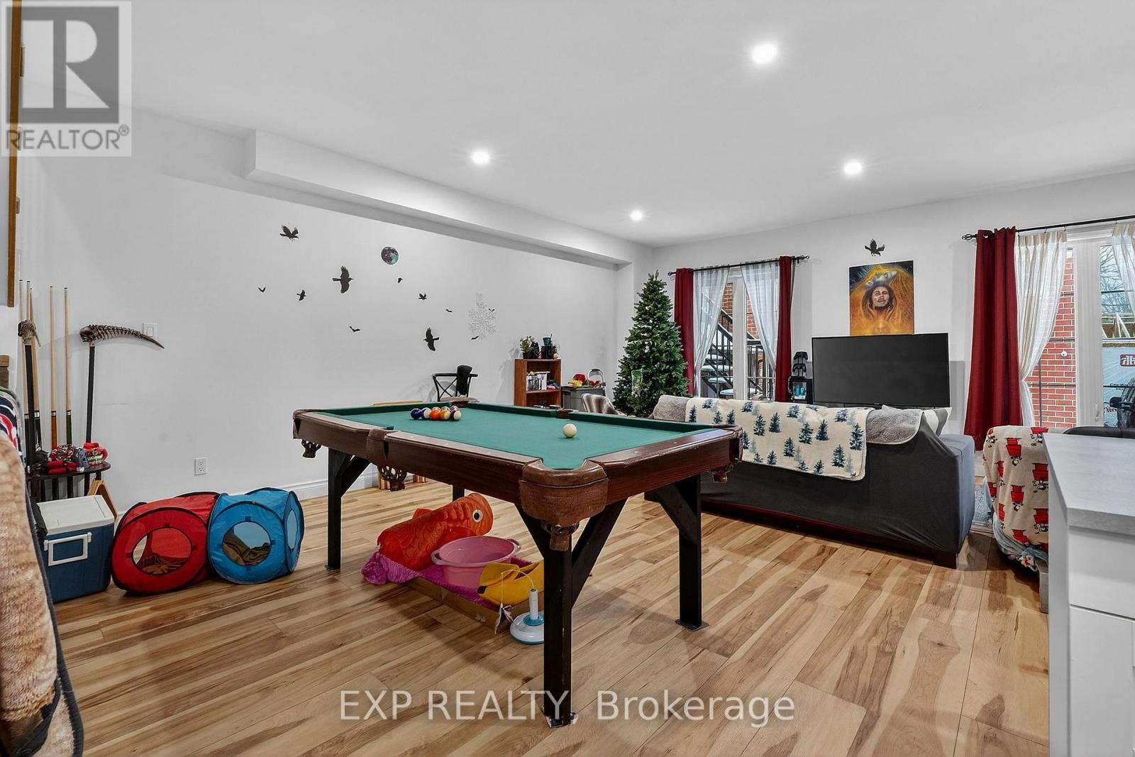 664 King Street, Port Colborne, Ontario  L3K 4H8 - Photo 14 - X12727224