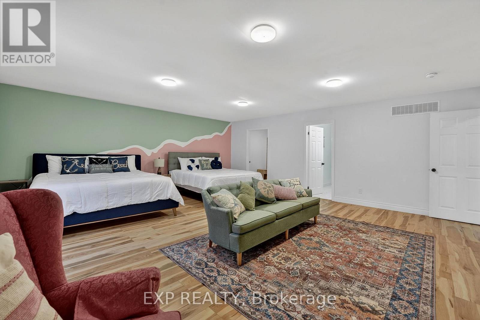 664 King Street, Port Colborne, Ontario  L3K 4H8 - Photo 12 - X12727224