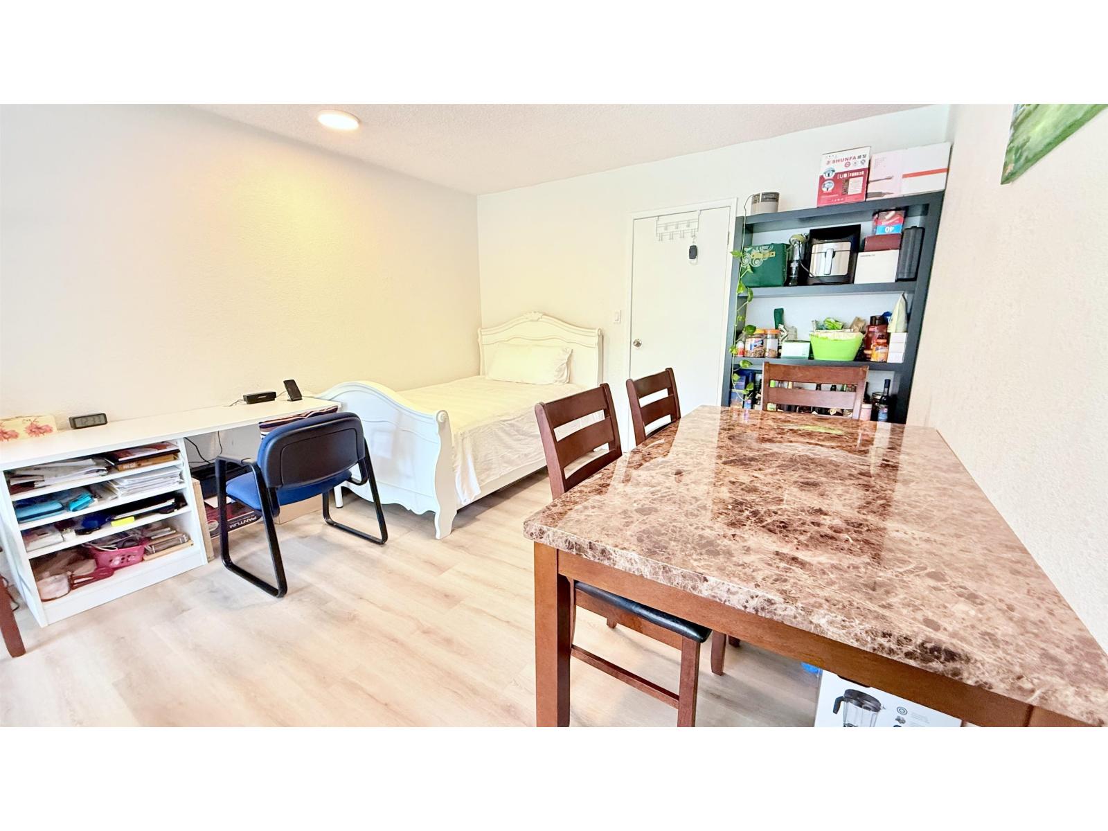 20763 39a Avenue, Langley, British Columbia  V3A 4Z3 - Photo 3 - R3083139