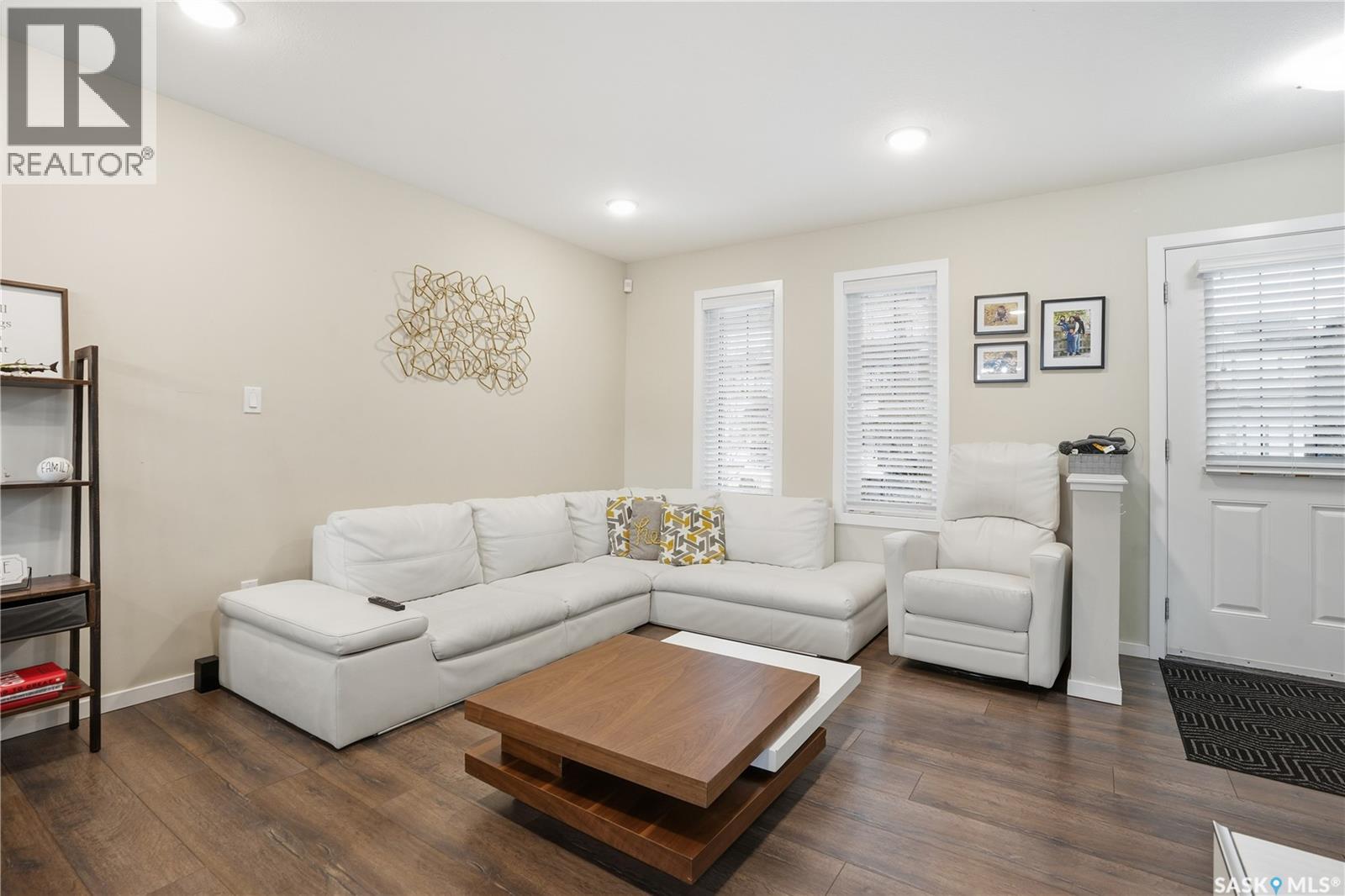 7904 Canola Avenue, Regina, Saskatchewan  S4Y 0E8 - Photo 6 - SK027462