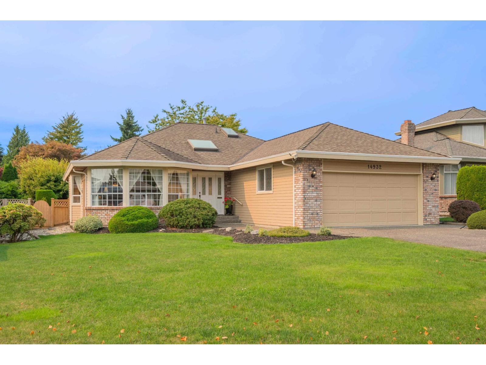 14932 21b Avenue, Surrey, British Columbia  V4A 8Z7 - Photo 2 - R3082945