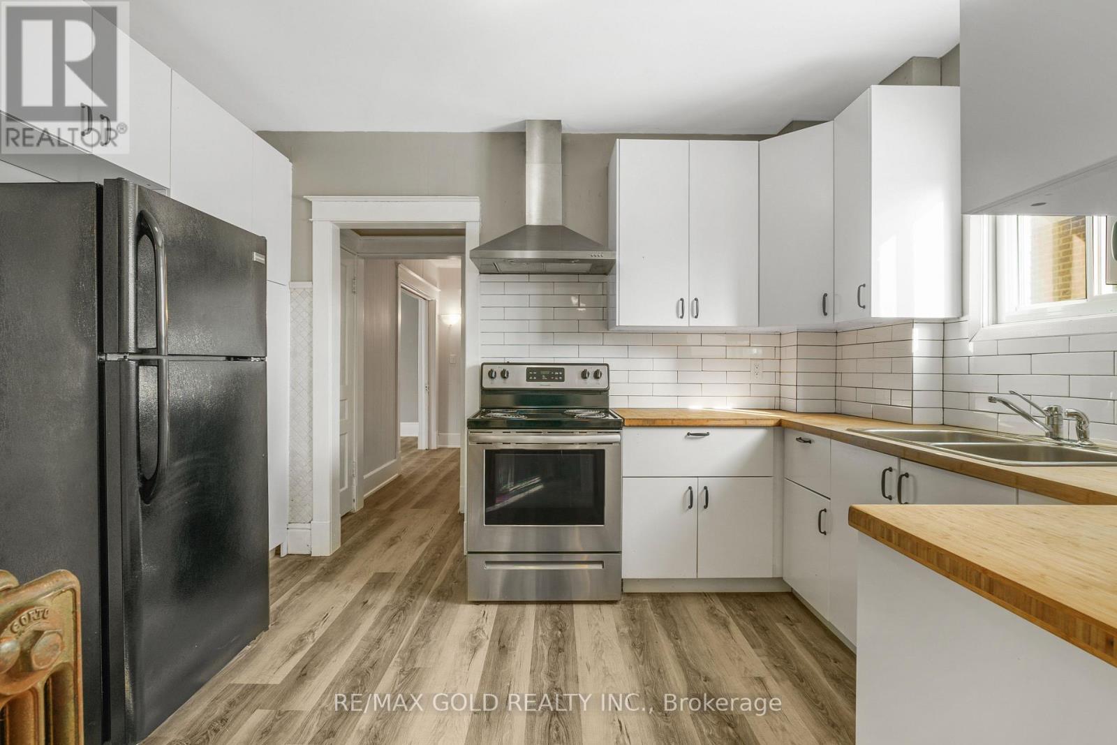 23 Avenue Place, Welland, Ontario  L3B 4B2 - Photo 17 - X12732216