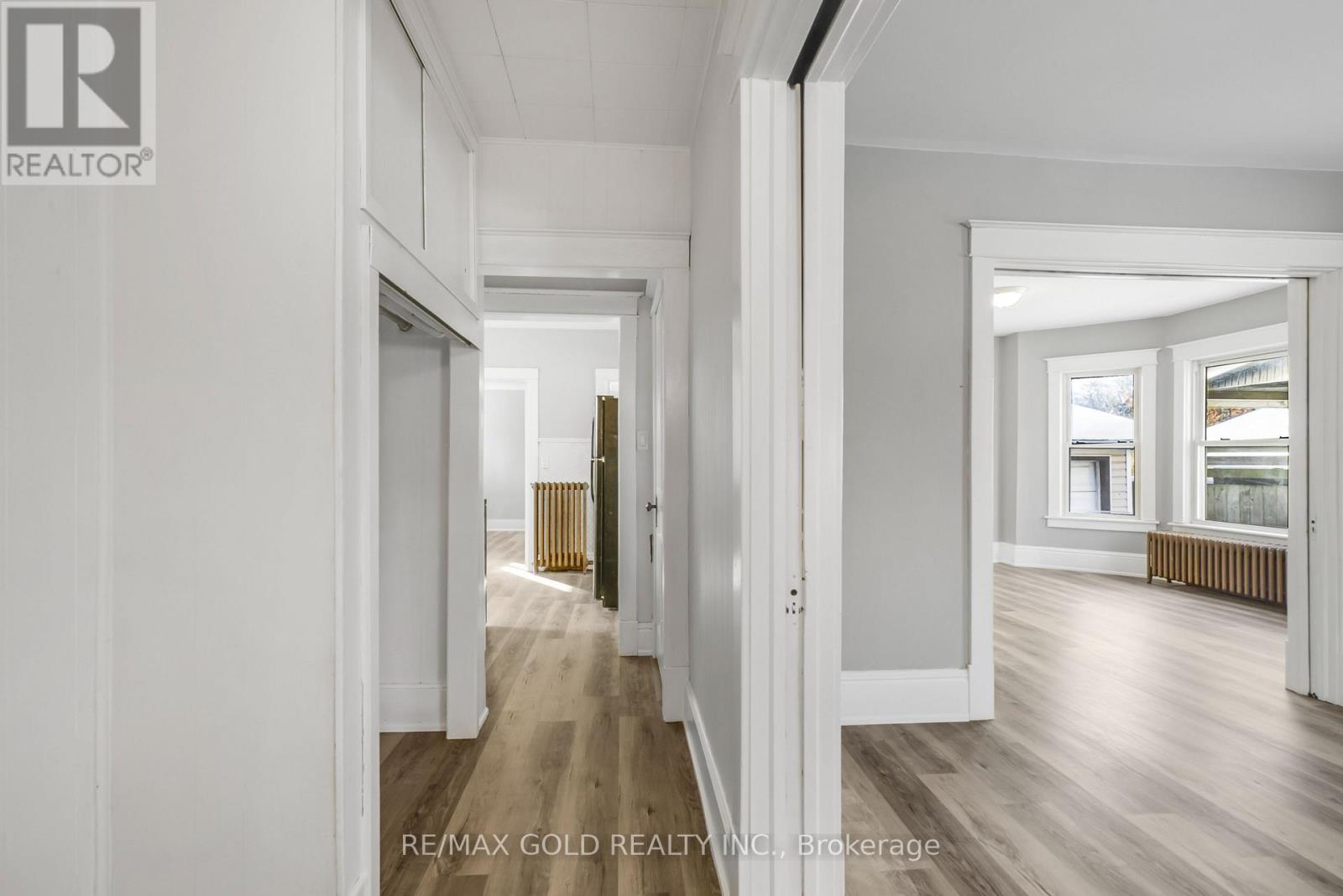 23 Avenue Place, Welland, Ontario  L3B 4B2 - Photo 5 - X12732216