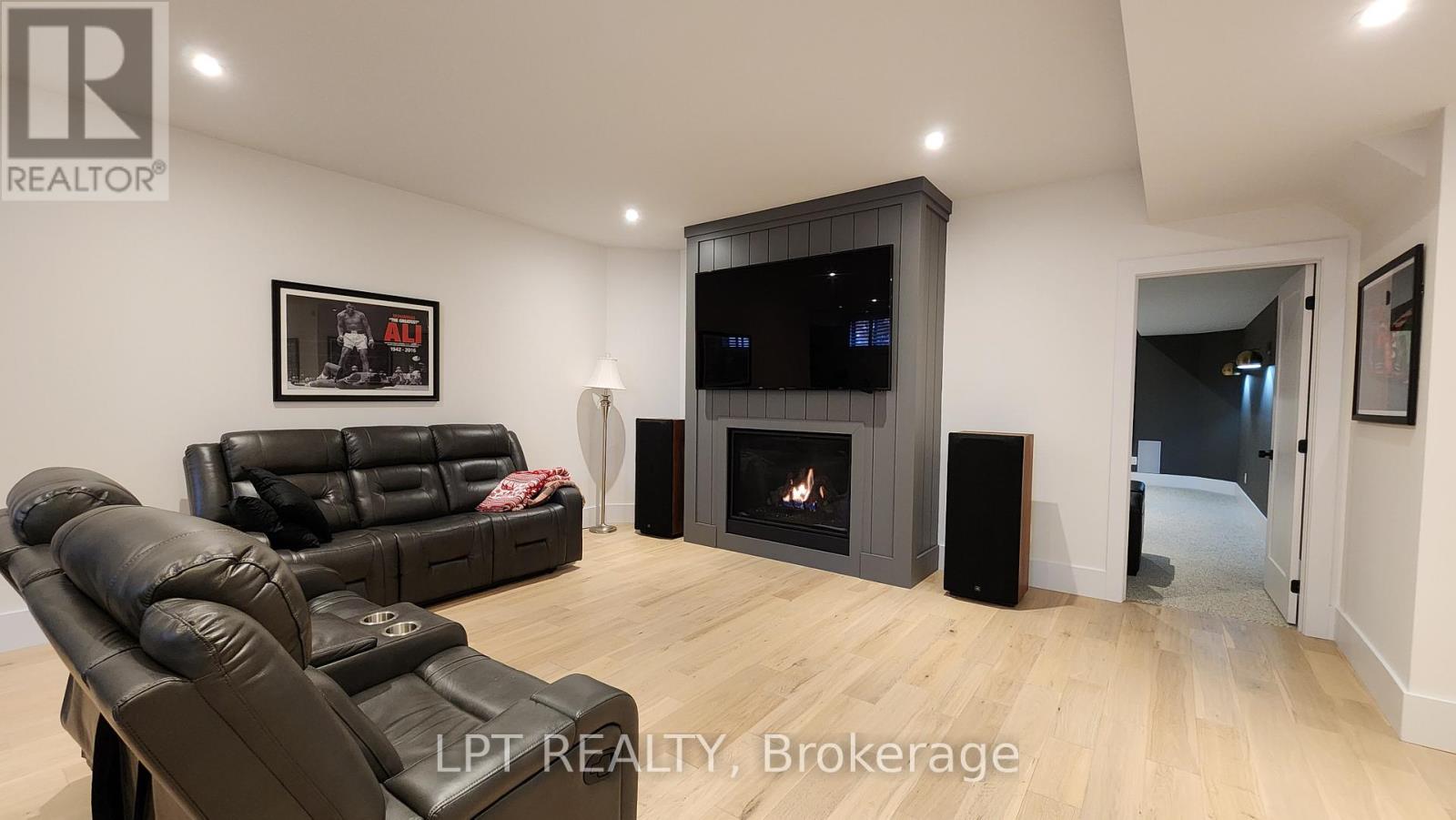 15 Byers Street, Springwater, Ontario  L9X 2A3 - Photo 31 - S12726512