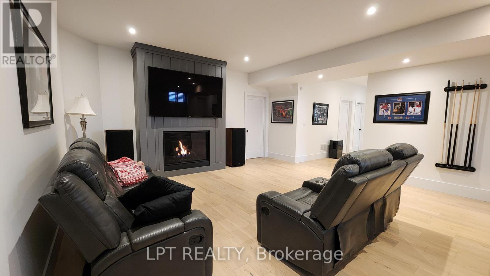 15 Byers Street, Springwater, Ontario  L9X 2A3 - Photo 32 - S12726512