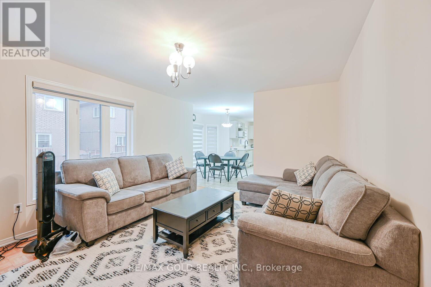 80 Octillo Boulevard, Brampton, Ontario  L6R 2V6 - Photo 14 - W12660120