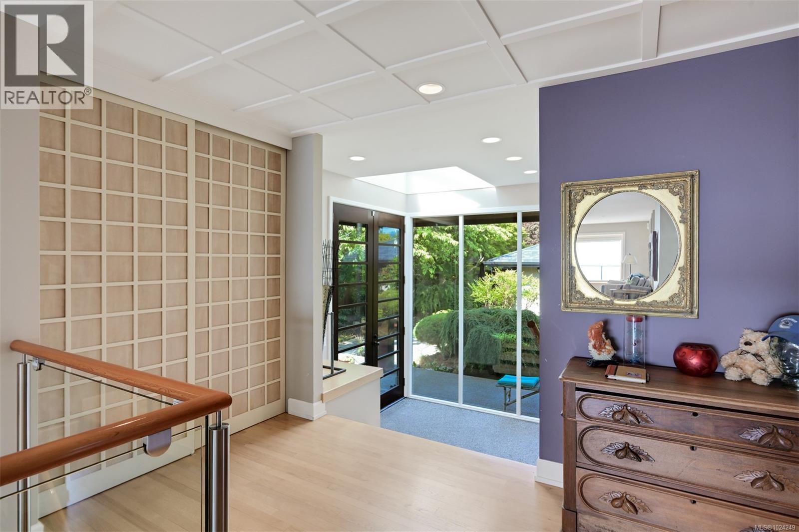 5299 Parker Ave, Saanich, British Columbia  V8Y 2N1 - Photo 10 - 1024249