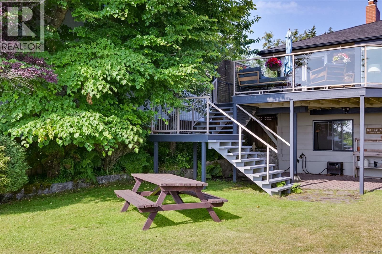 5299 Parker Ave, Saanich, British Columbia  V8Y 2N1 - Photo 75 - 1024249