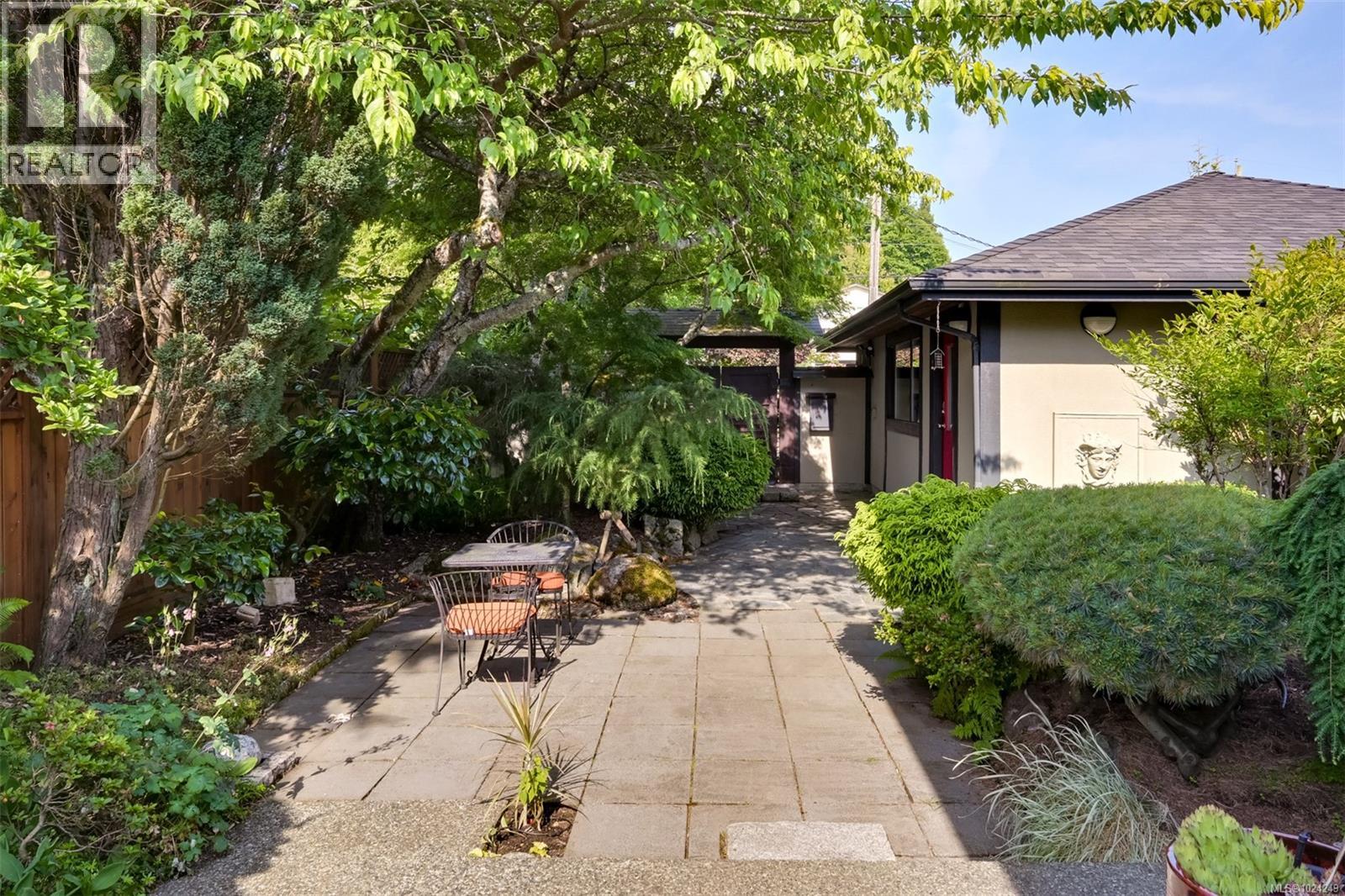 5299 Parker Ave, Saanich, British Columbia  V8Y 2N1 - Photo 86 - 1024249