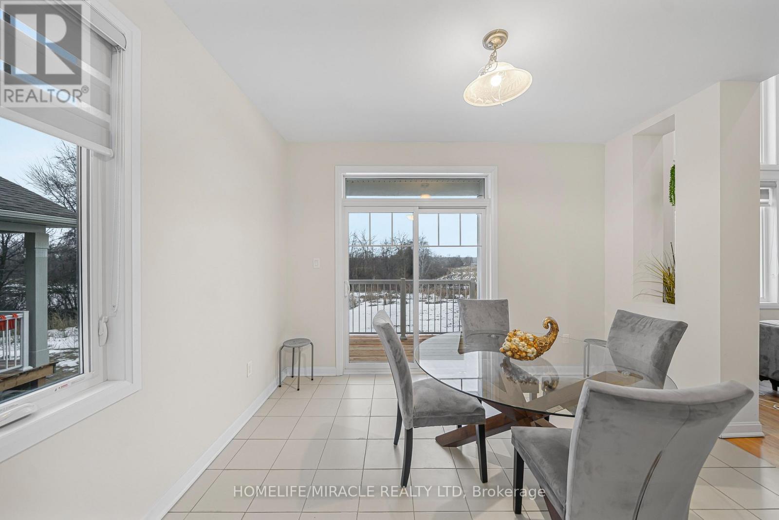 166 Country Club Drive, Loyalist, Ontario  K0H 1G0 - Photo 14 - X12715512