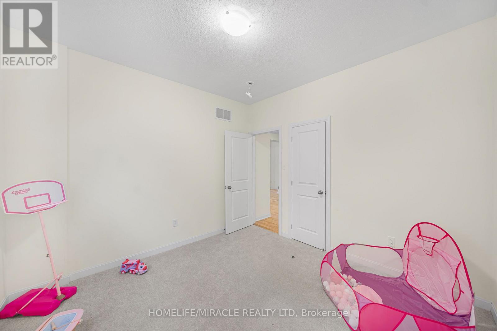 166 Country Club Drive, Loyalist, Ontario  K0H 1G0 - Photo 30 - X12715512