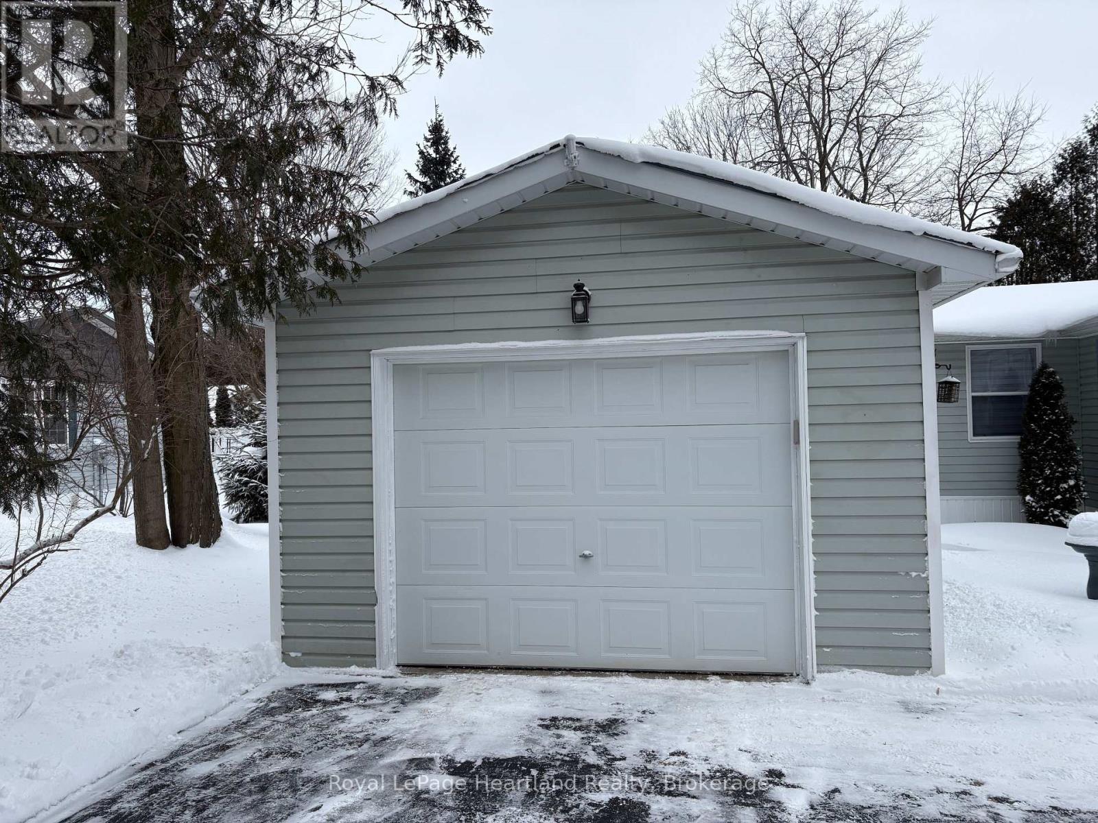 15 Huron Lane, Ashfield-Colborne-Wawanosh, Ontario  N7A 3Y2 - Photo 32 - X12732486