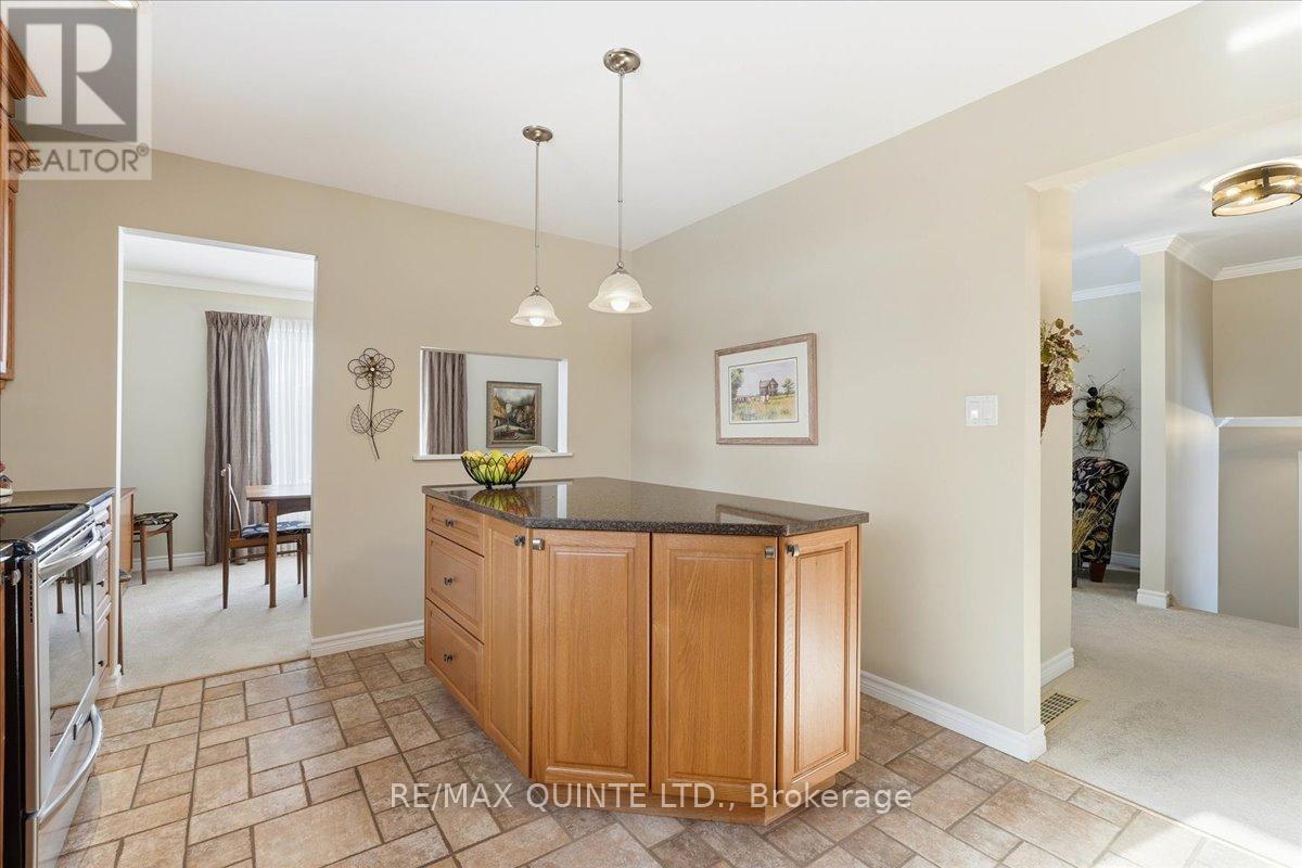 10 Grosvenor Drive, Belleville, Ontario  K8P 4W4 - Photo 13 - X12732386