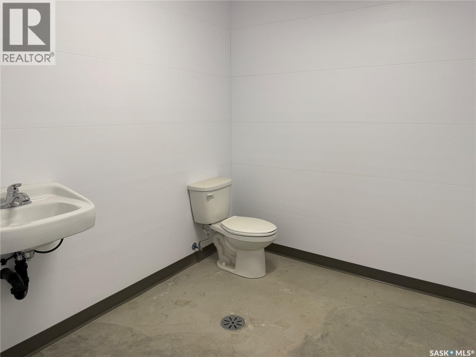 8 839 Snyder Road, Moose Jaw, Saskatchewan  S6H 4Y4 - Photo 7 - SK019134