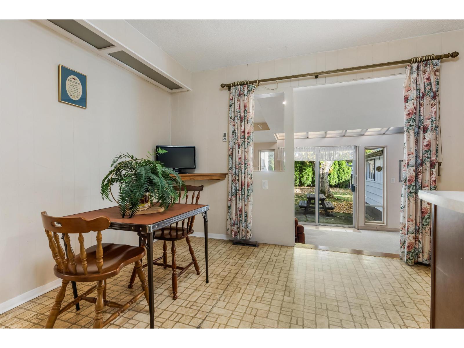 9170 Holly Street, Chilliwack Proper East, Chilliwack, British Columbia  V2P 6A7 - Photo 13 - R3083454