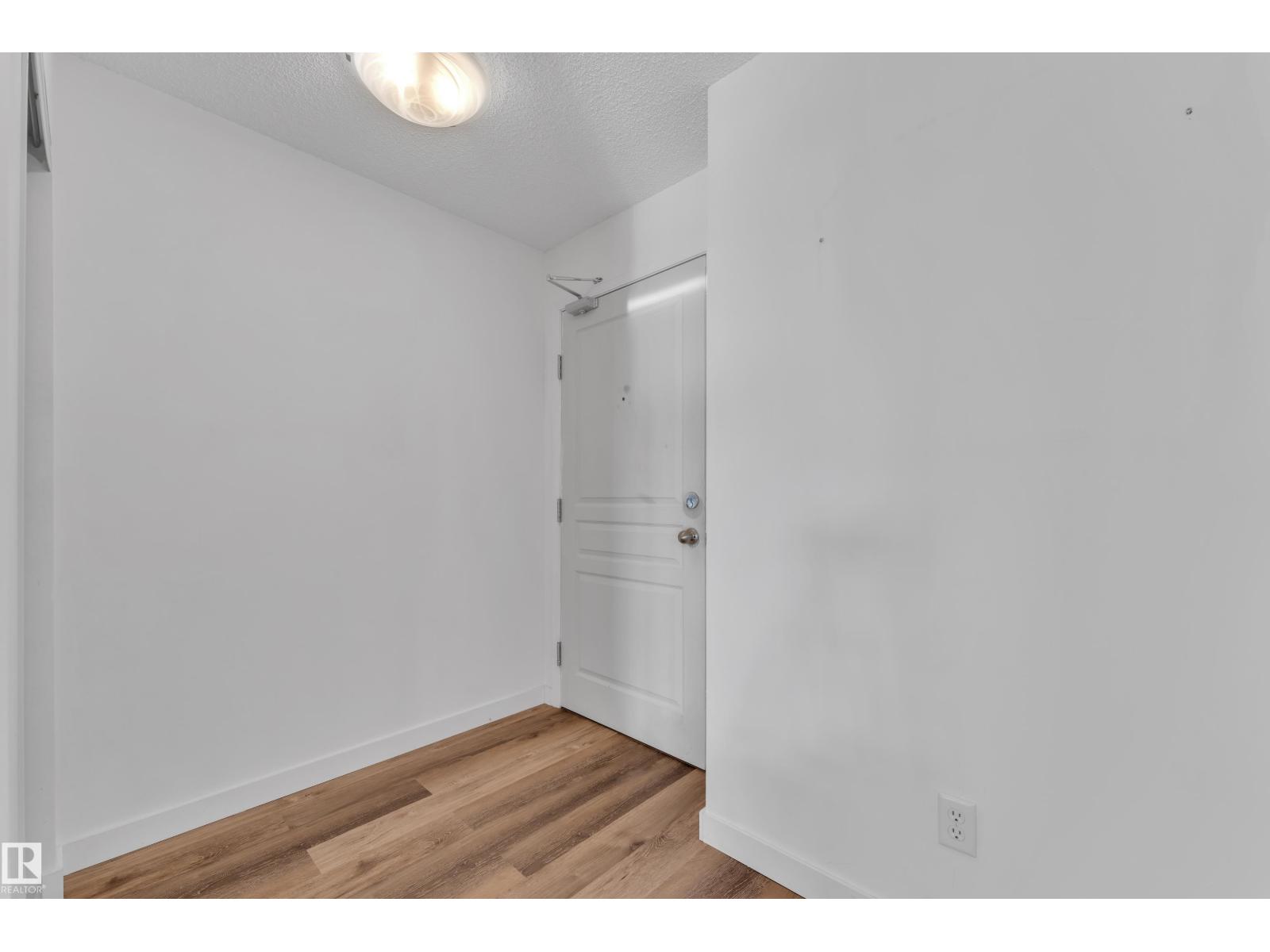 #415 1188 Hyndman Rd Nw, Edmonton, Alberta  T5A 0E9 - Photo 3 - E4470886