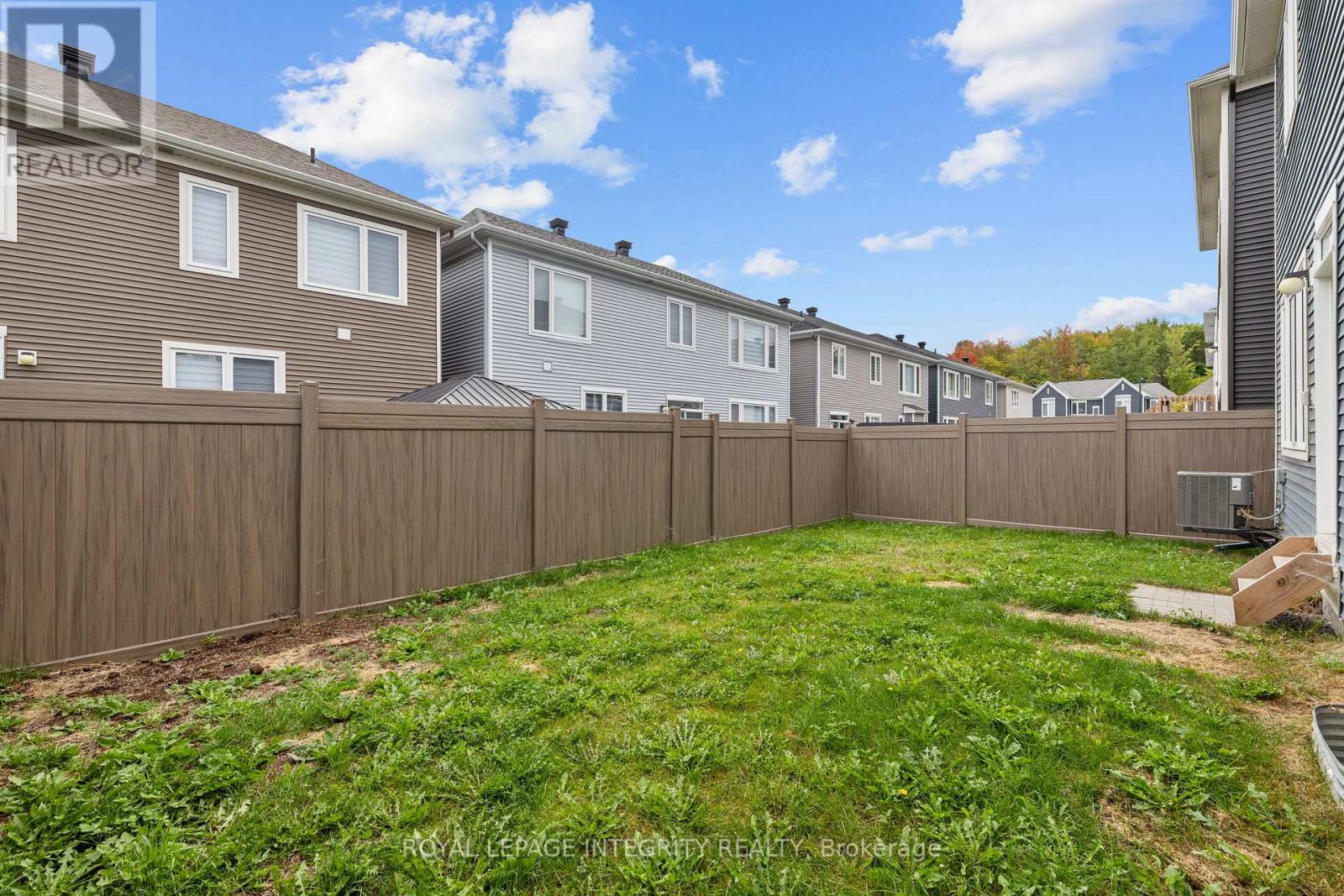 807 Mercier Crescent, Ottawa, Ontario  K1W 1E6 - Photo 36 - X12732400