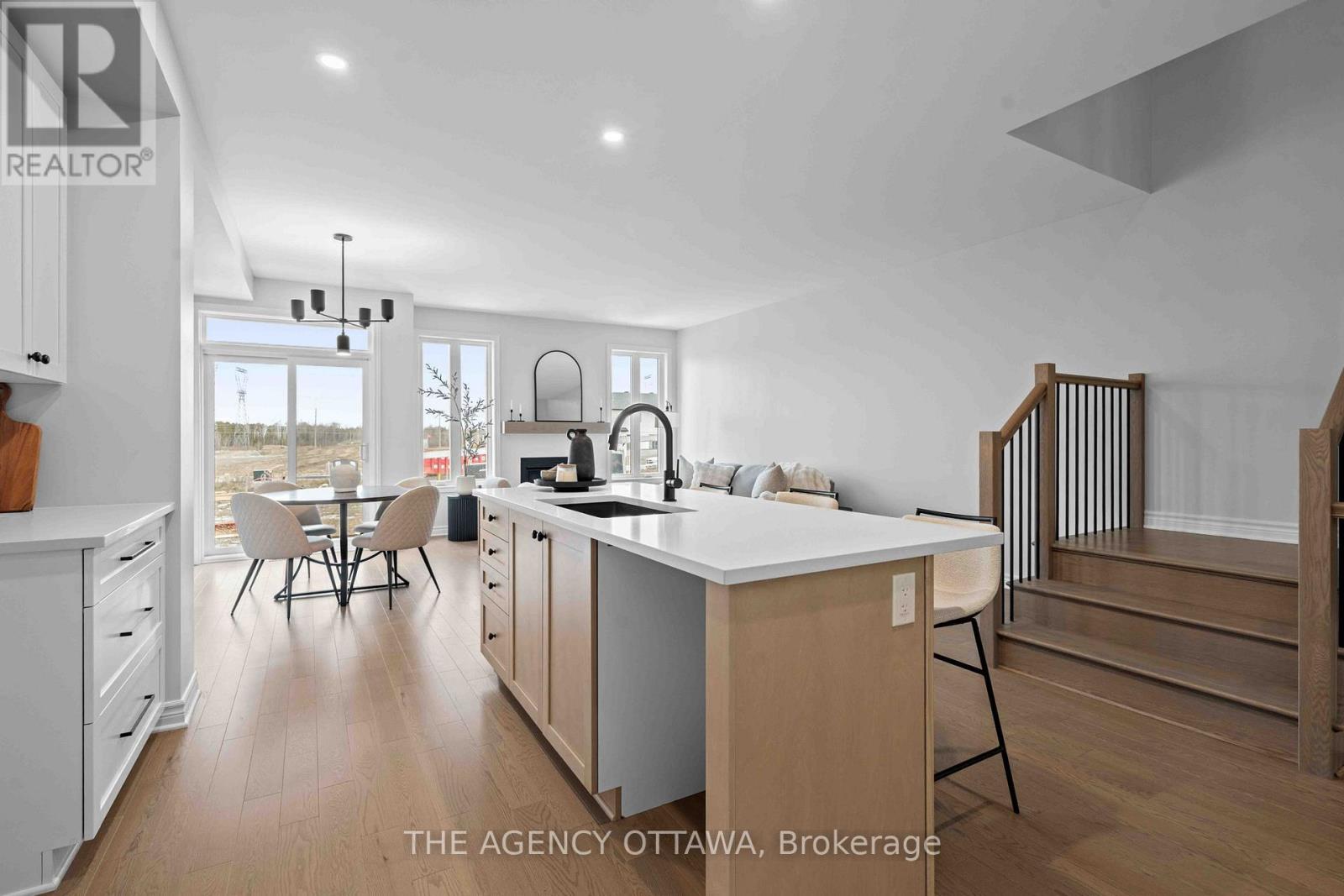 1150 Cope Drive, Ottawa, Ontario  K2S 3C3 - Photo 12 - X12732410