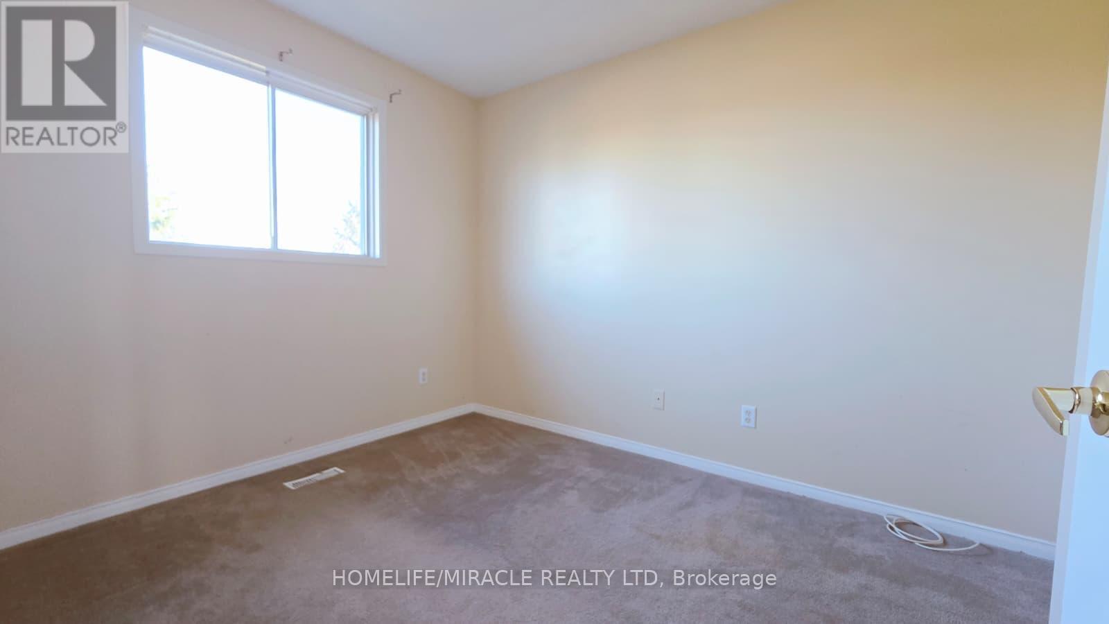 12 Gore Drive, Barrie, Ontario  L4N 8L3 - Photo 16 - S12491812