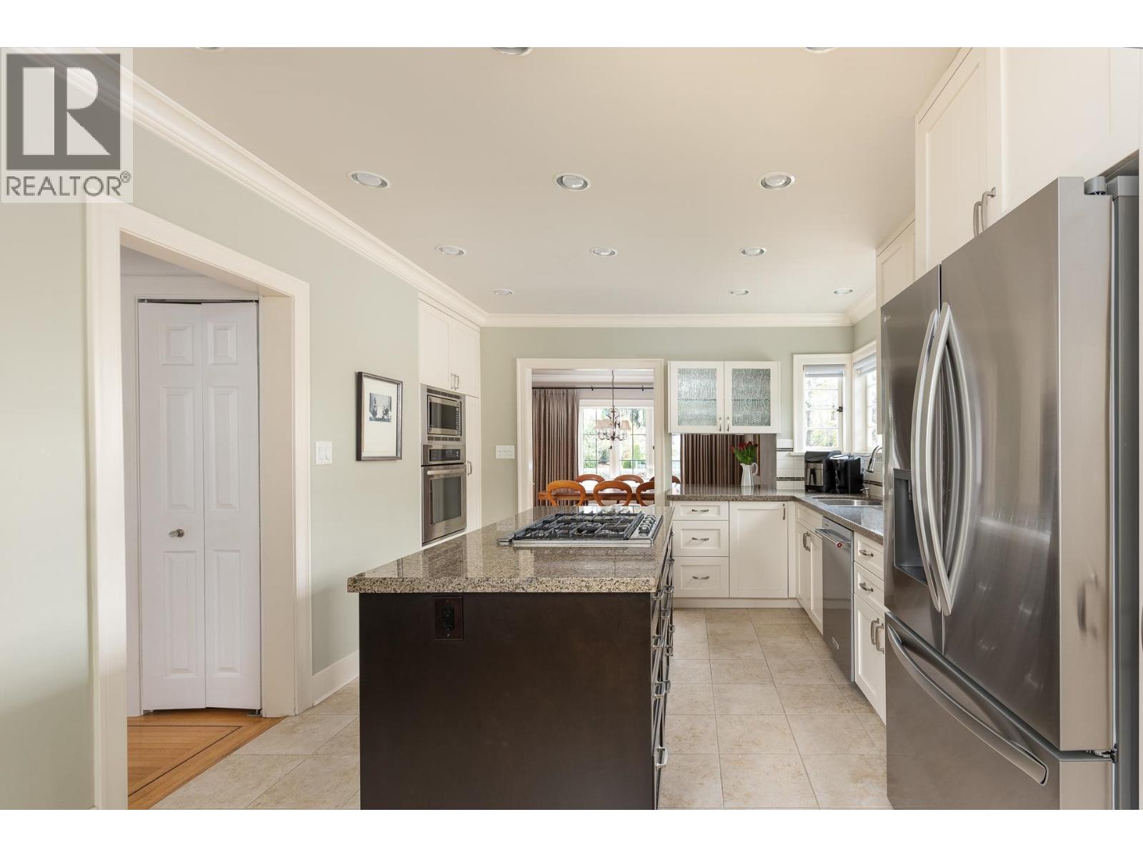 438 Fourth Street, New Westminster, British Columbia  V3L 2V4 - Photo 10 - R3083571