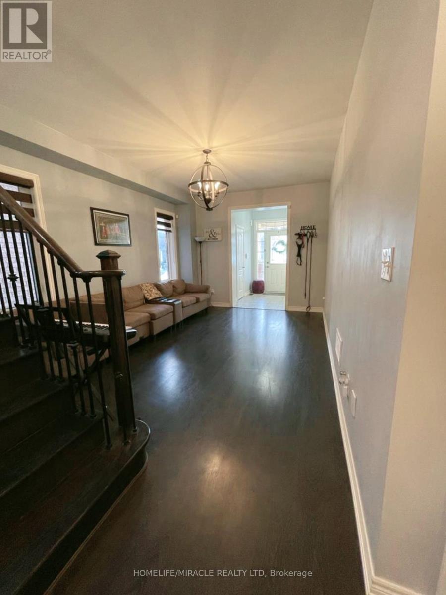 277 Remembrance Road, Brampton, Ontario  L7A 4J5 - Photo 8 - W12610854