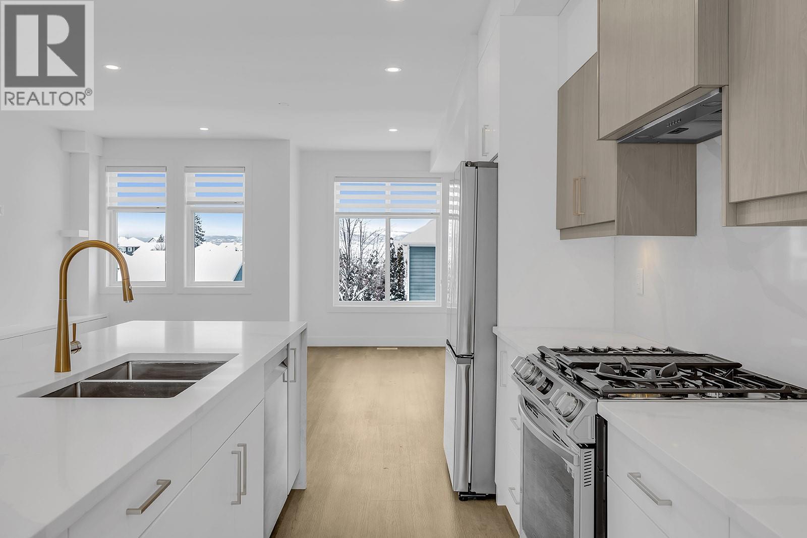 5300 Main Street Unit# 103, Kelowna, British Columbia