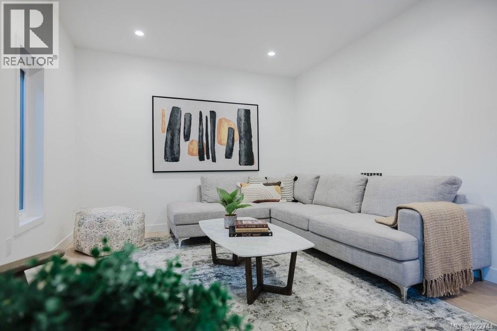 5180 Rutli Meadows Pl, Saanich, British Columbia  V8Y 1X6 - Photo 19 - 1022744