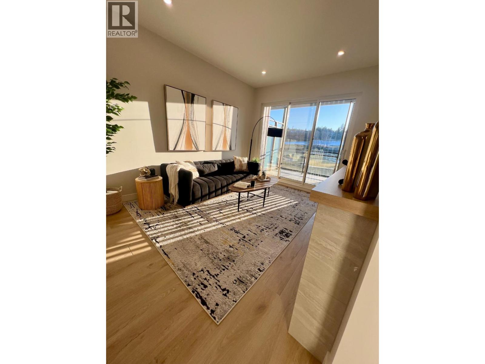 75 Predator Ridge Drive Unit# 406, Vernon, British Columbia  V1H 2H6 - Photo 5 - 10373932