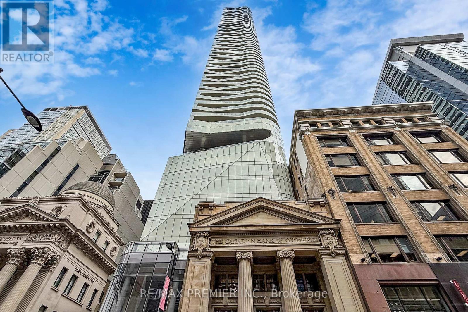 2303 - 197 YONGE STREET, Toronto, Ontario